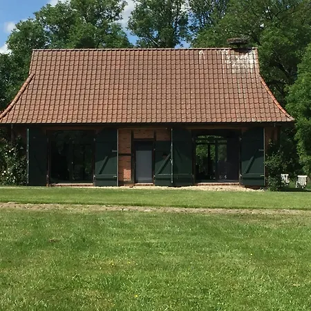 Semesterbostad Remise Unter Dem Storchennest *